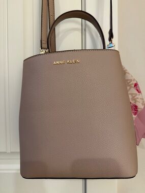 Anne Klein Tan/Mauve Pebbled Faux Leather purse with Top Handles
